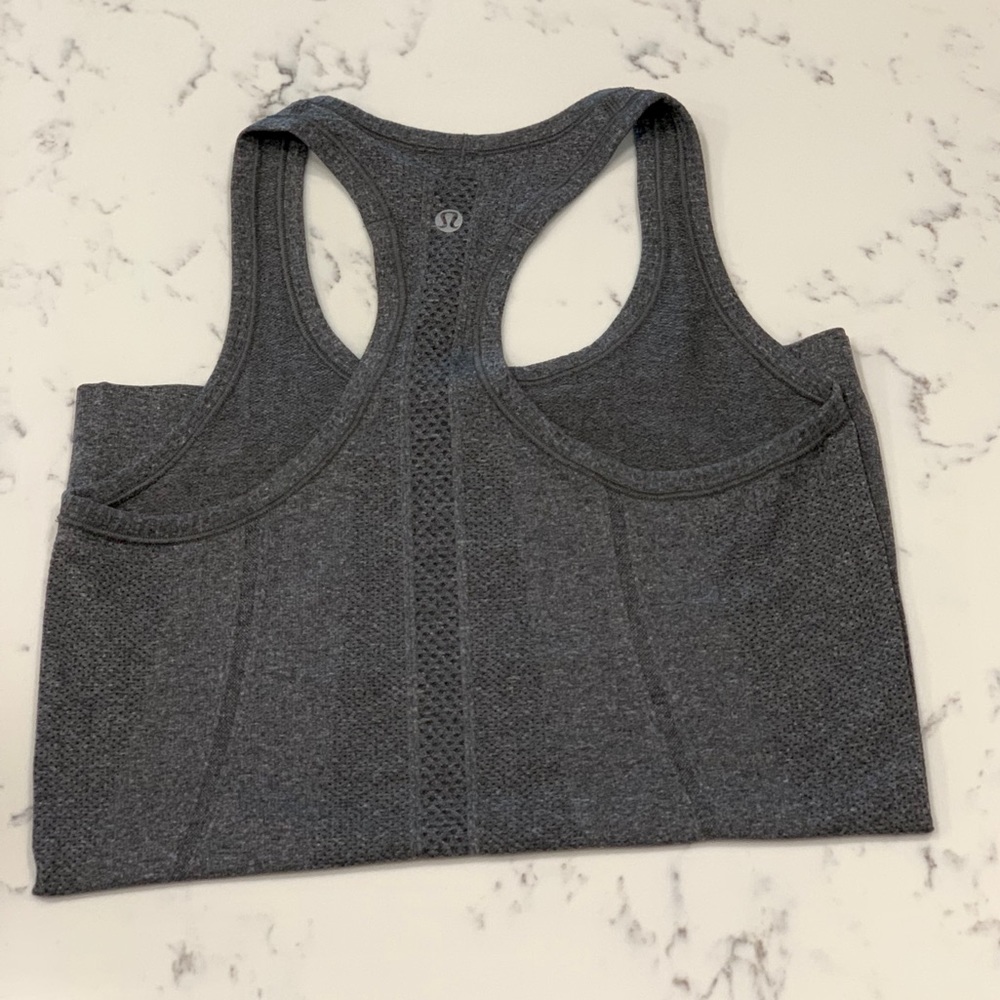 Lululemon Swiftly Tech Tank Top - size 4